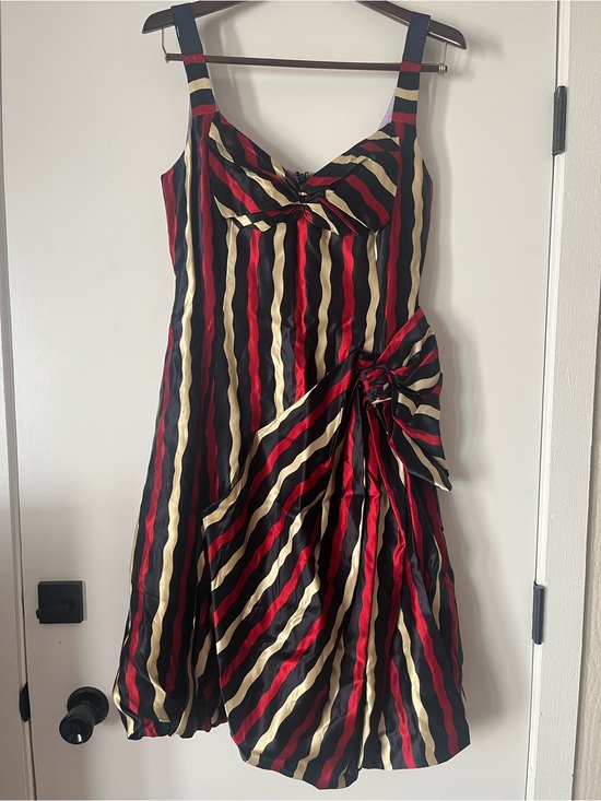 Marc Jacobs Dresses & Skirts - Marc Jacobs Red, Black & Cream Striped Midi Dress with Bow Detail